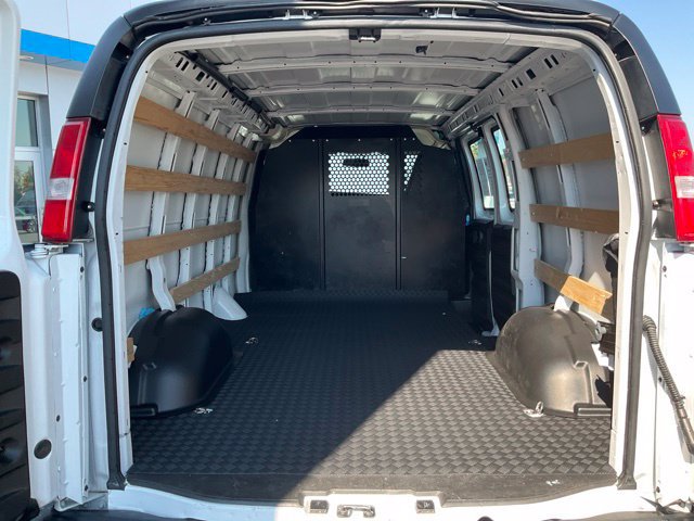 Used 2025 Chevrolet Express 2500 w/ Driver Convenience Package RWD image 22