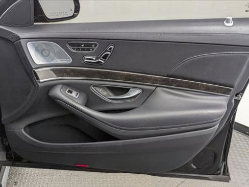 Used 2019 Mercedes-Benz S 450 Sedan image 23
