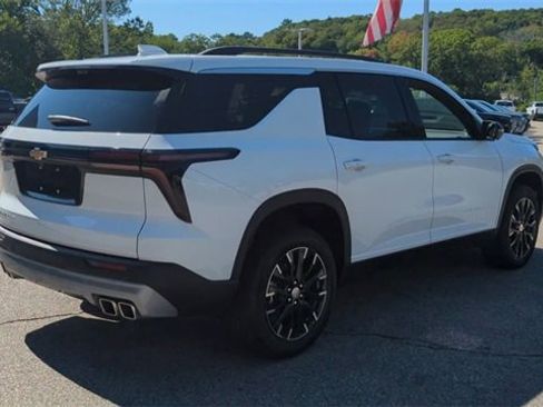 New 2026 Chevrolet Traverse LT w/ Sun and Wheel Package image 8