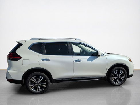 Used 2017 Nissan Rogue SL w/ SL Premium Package image 6