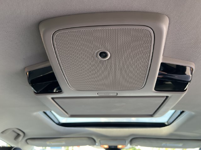 Used 2025 Honda Odyssey Touring image 4