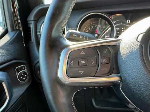 Used 2022 Jeep Wrangler Unlimited Sahara w/ Cold Weather Group image 18