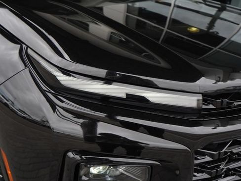 Used 2024 Chevrolet Traverse RS FWD image 14