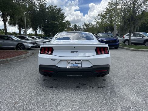 Used 2024 Ford Mustang GT Premium RWD image 5