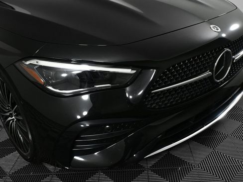 Certified 2024 Mercedes-Benz CLE 300 4MATIC Cabriolet image 34