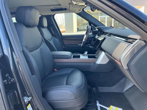 New 2026 Land Rover Range Rover SE image 30