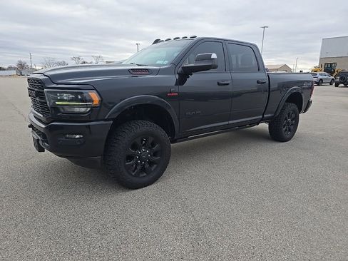 Used 2022 RAM 2500 Limited w/ Night Edition image 4