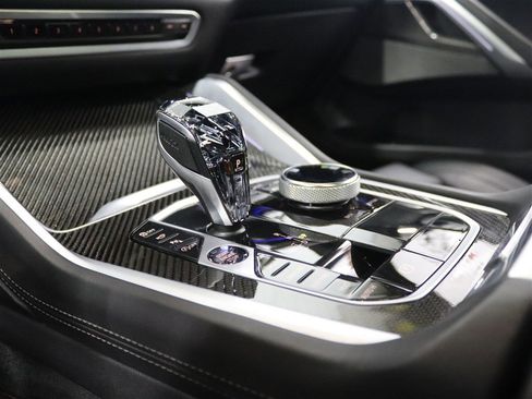 Used 2022 BMW X6 M50i AWD/4WD image 26