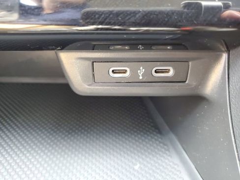 Certified 2025 Volkswagen Jetta S FWD image 29
