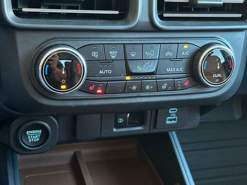 Used 2023 Ford Maverick Lariat w/ Lariat Luxury Package AWD/4WD image 22