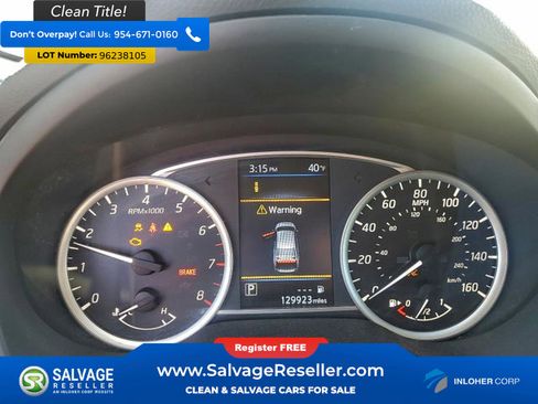 Used 2019 Nissan Sentra SR image 12