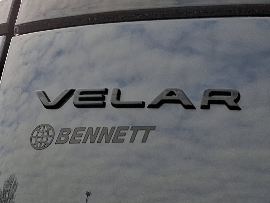 New 2026 Land Rover Range Rover Velar Dynamic SE AWD/4WD image 19