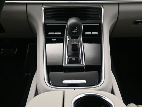 Used 2023 Porsche Panamera Turbo S image 10