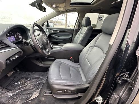 Used 2021 Buick Enclave Essence w/ Sport Touring Edition image 28