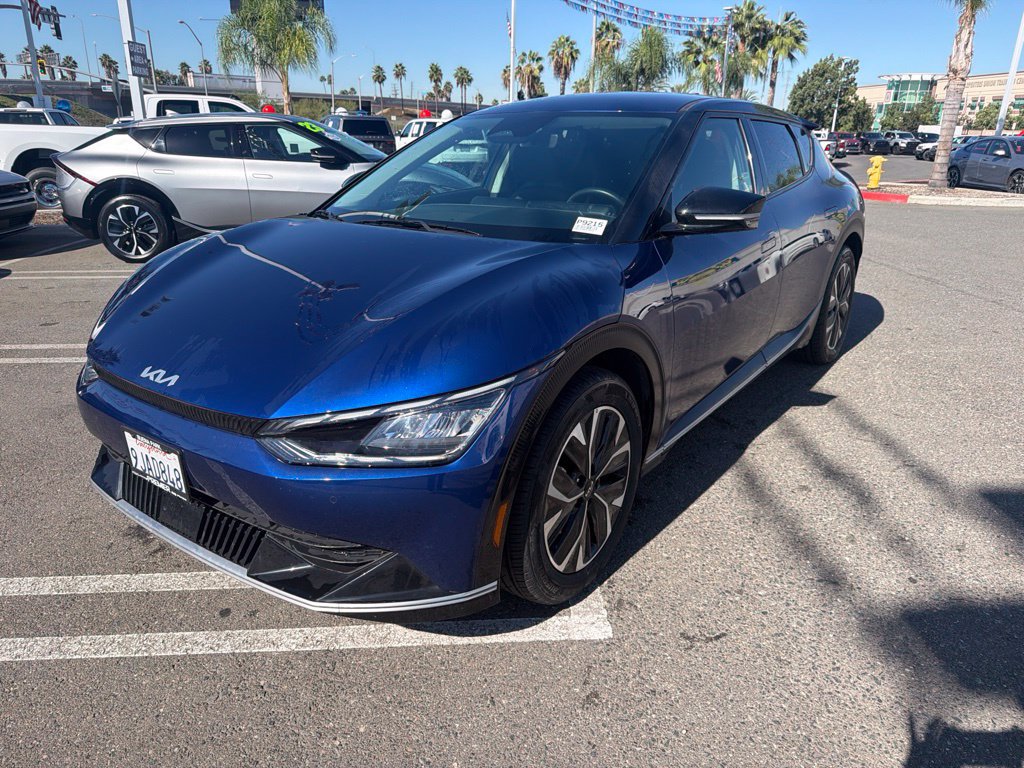 Used 2023 Kia EV6 Wind RWD image 1