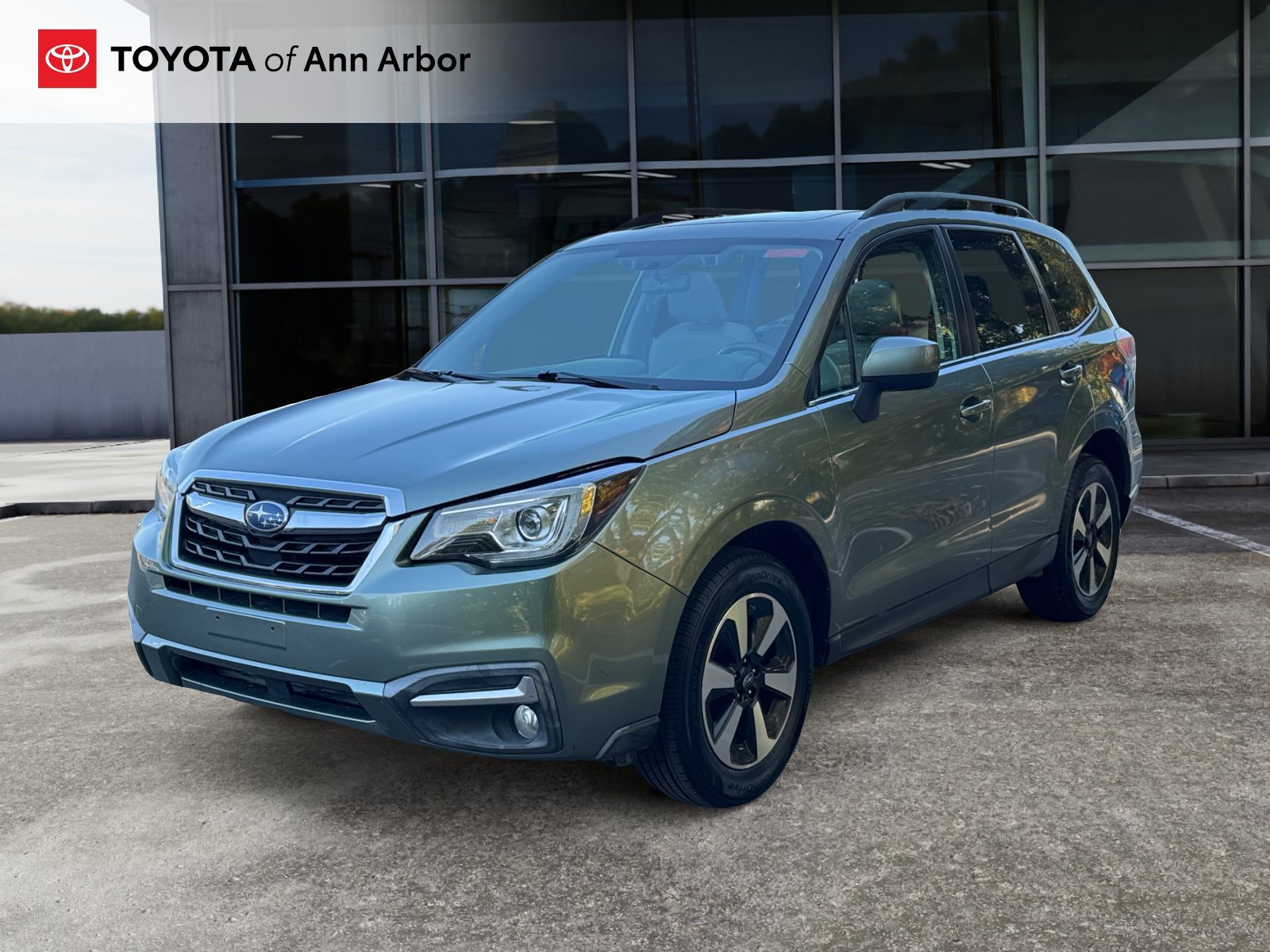 Used 2017 Subaru Forester 2.5i Limited AWD/4WD image 9
