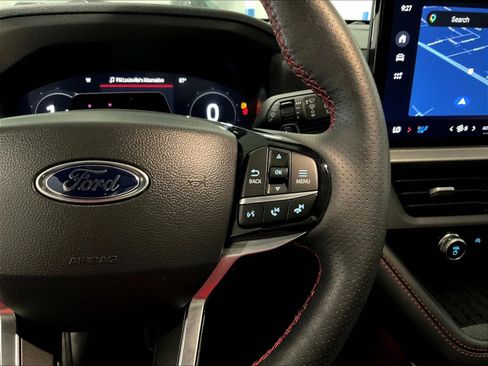 Used 2025 Ford Explorer ST AWD/4WD image 12
