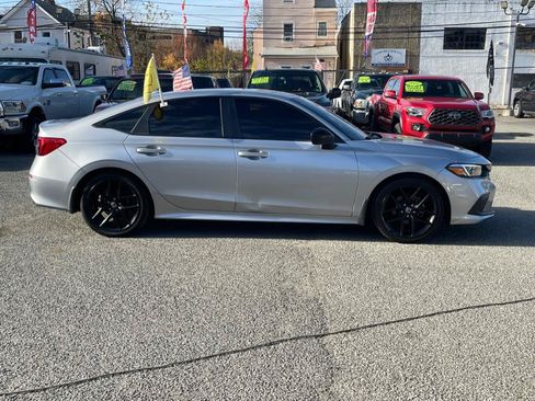 Used 2022 Honda Civic Sport image 7