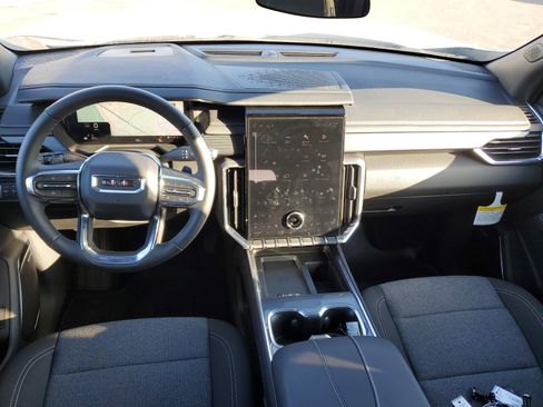 New 2025 GMC Acadia Elevation image 12