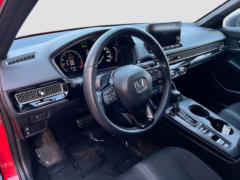 Used 2023 Honda Civic Sport image 9
