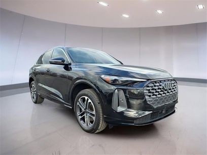 Used 2025 Audi Q5 Premium w/ Convenience Package
