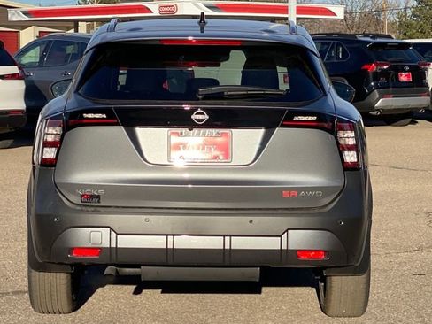 New 2026 Nissan Kicks SR image 4