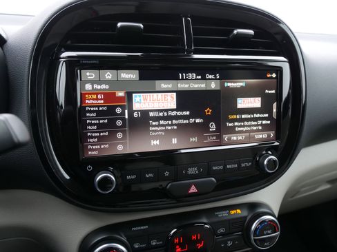 Used 2020 Kia Soul EX image 26