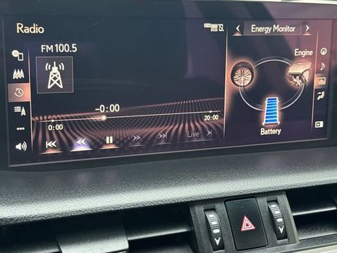 Used 2021 Lexus ES 300h w/ Premium Package image 14