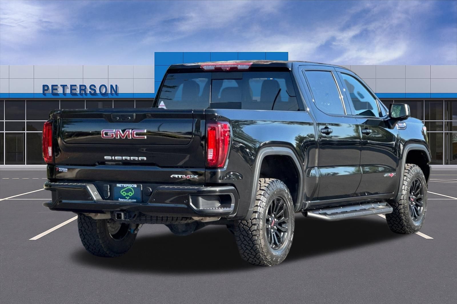 Used 2023 GMC Sierra 1500 AT4X AWD/4WD image 4