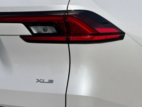 Certified 2025 Toyota Grand Highlander AWD image 11