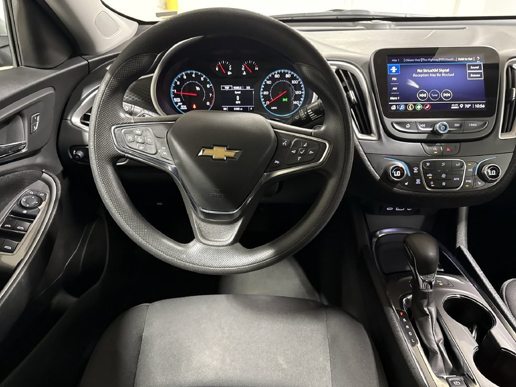 Used 2025 Chevrolet Malibu LT FWD image 11