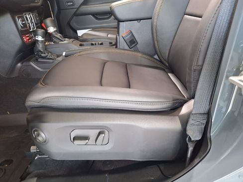 New 2025 Jeep Wrangler Unlimited Rubicon 392 image 16