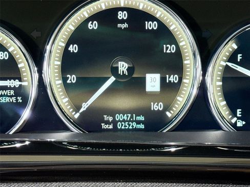 Used 2024 Rolls-Royce Phantom Sedan image 20