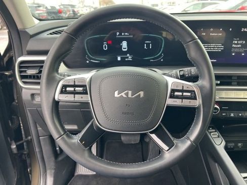 Certified 2023 Kia Telluride S image 14