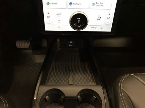 Used 2023 Ford Mustang Mach-E Select image 17