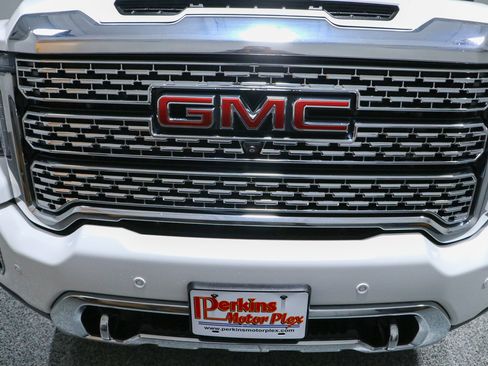 Used 2021 GMC Sierra 2500 Denali w/ Denali Ultimate Package AWD/4WD image 4