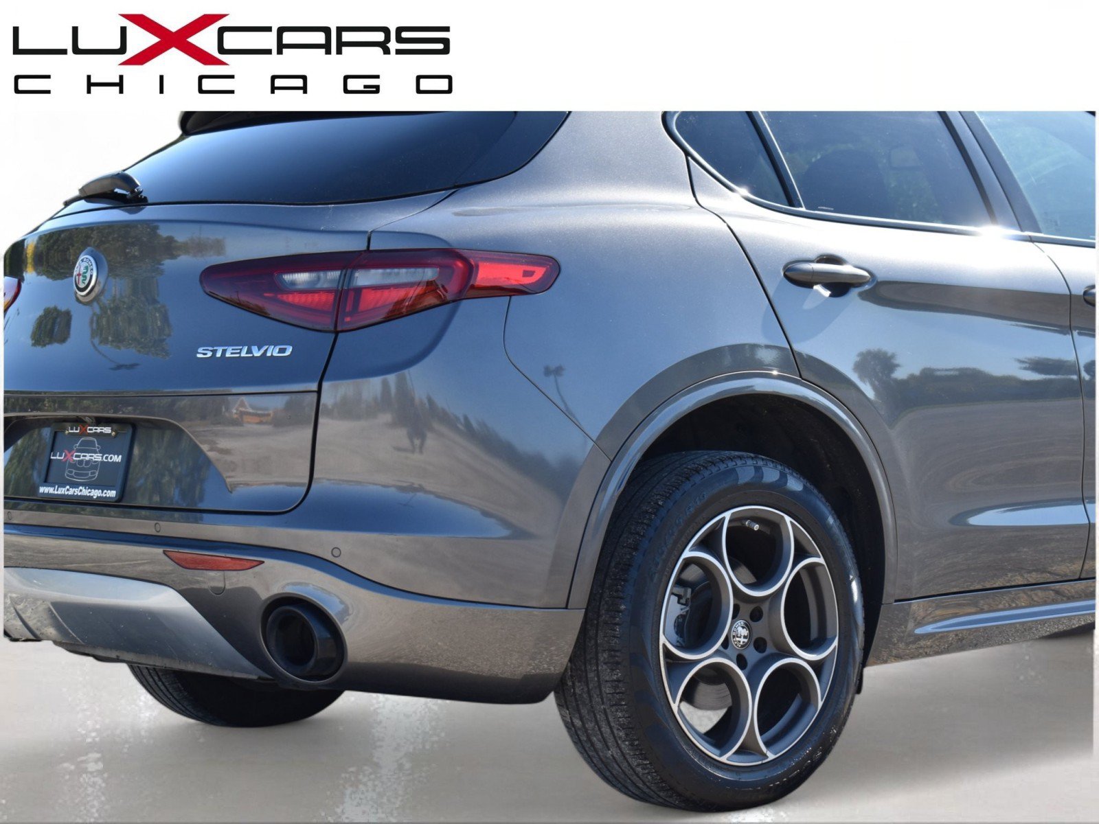 Used 2022 Alfa Romeo Stelvio Ti w/ Active Assist Plus Package AWD/4WD image 8