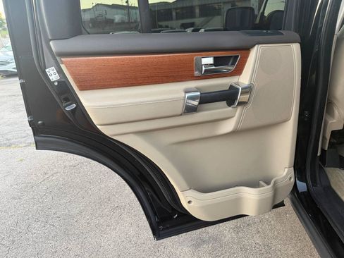 Used 2013 Land Rover LR4 HSE AWD/4WD image 33