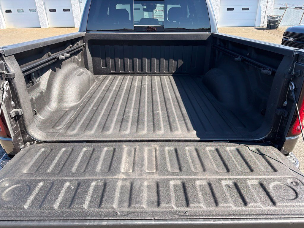Used 2025 RAM 1500 Tradesman w/ Night Edition AWD/4WD image 33