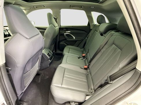 Used 2025 Audi Q5 2.0T Premium Plus w/ Premium Plus image 21