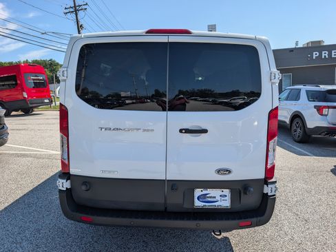 Certified 2024 Ford Transit 350 XLT RWD image 5