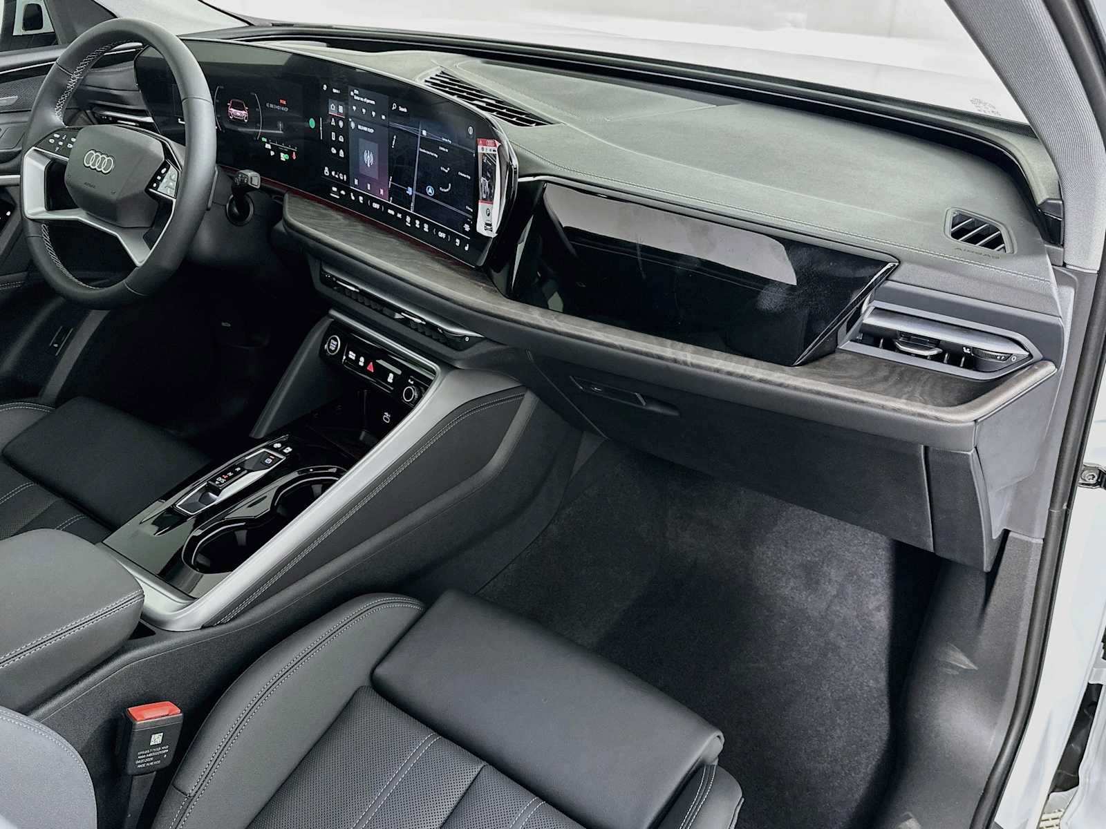 Certified 2025 Audi Q5 Premium Plus AWD/4WD image 27