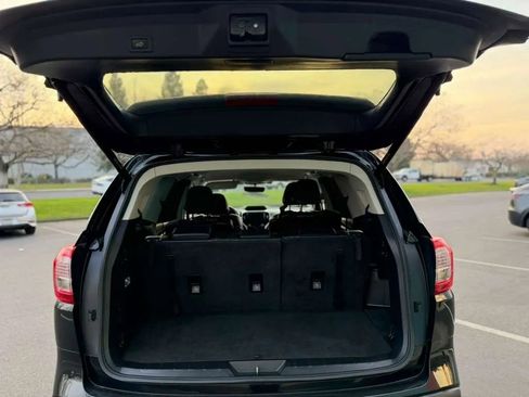 Used 2019 Subaru Ascent Limited image 12