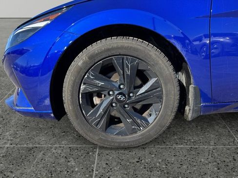 Certified 2023 Hyundai Elantra SEL image 9