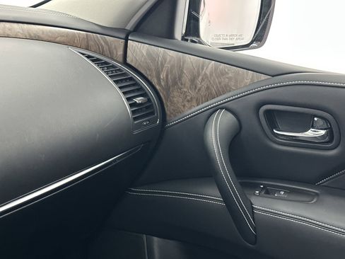 Used 2024 INFINITI QX80 Premium Select w/ Cargo Package image 37