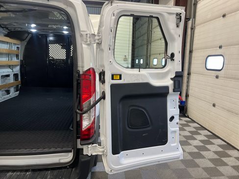Used 2022 Ford Transit 250 w/ Exterior Upgrade Package image 29