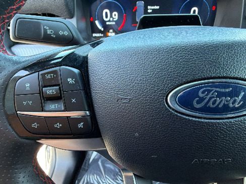 Used 2025 Ford Explorer ST-Line AWD/4WD image 19