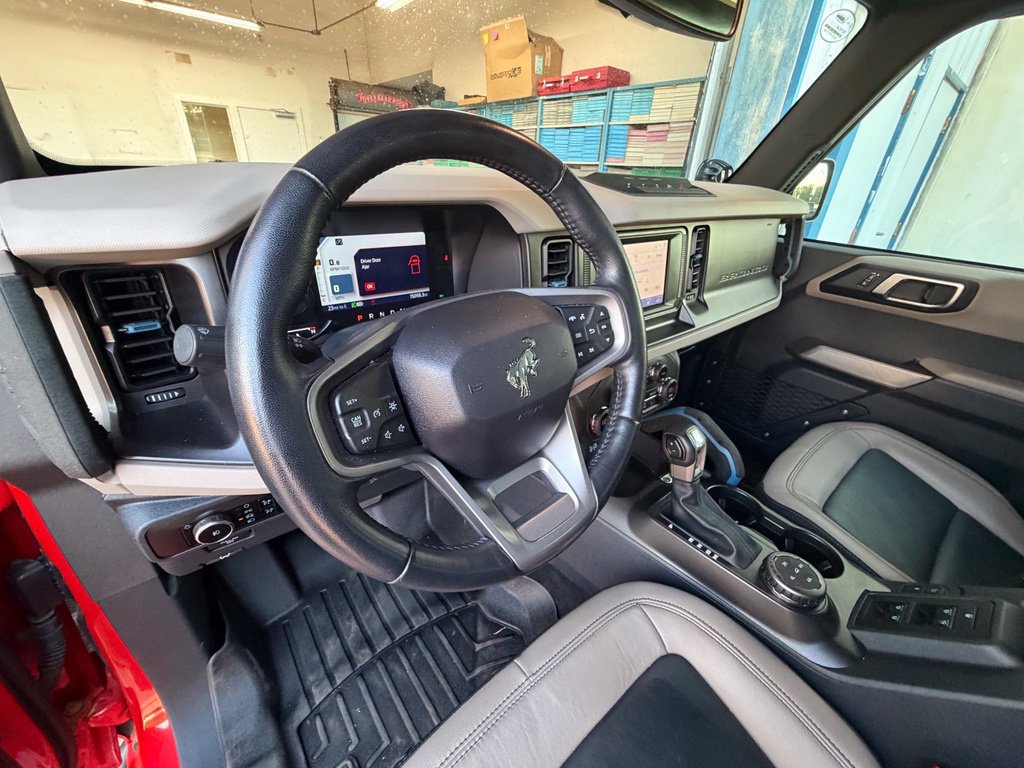 Certified 2023 Ford Bronco Wildtrak AWD/4WD image 16