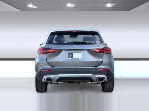 Used 2026 Mercedes-Benz GLA 250 4MATIC image 10