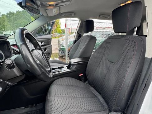Used 2011 GMC Terrain SLE FWD image 7